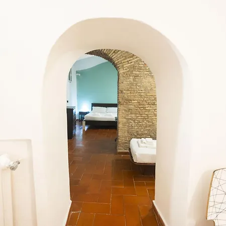 Grotto By Campo De Fiori Rom